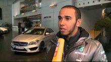 ハミルトン、メルセデスAMGを訪問