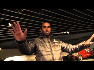 ルイス・ハミルトン、メルセデス・ベンツ博物館を訪問
