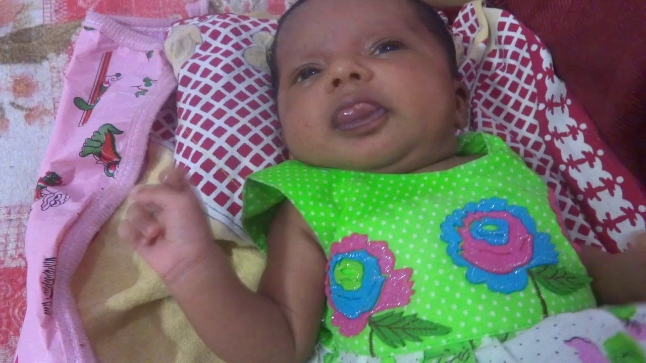 1 month old baby literally dying for milk - very funny must watch