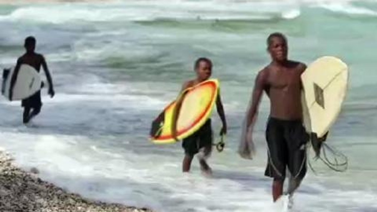 Haiti surfers aim to bring waves of tourists