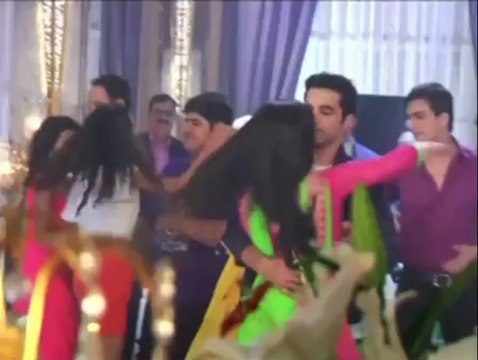Meri Aashiqui Tum Se Hi : Ishaani dances with Chirag
