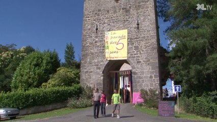 Une parade qui éveille vos sens à Hastingues