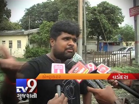 Tv9 IMPACT: Rain water soaks tonnes of food grains at railway yard, Vadodara - Tv9 Gujarati