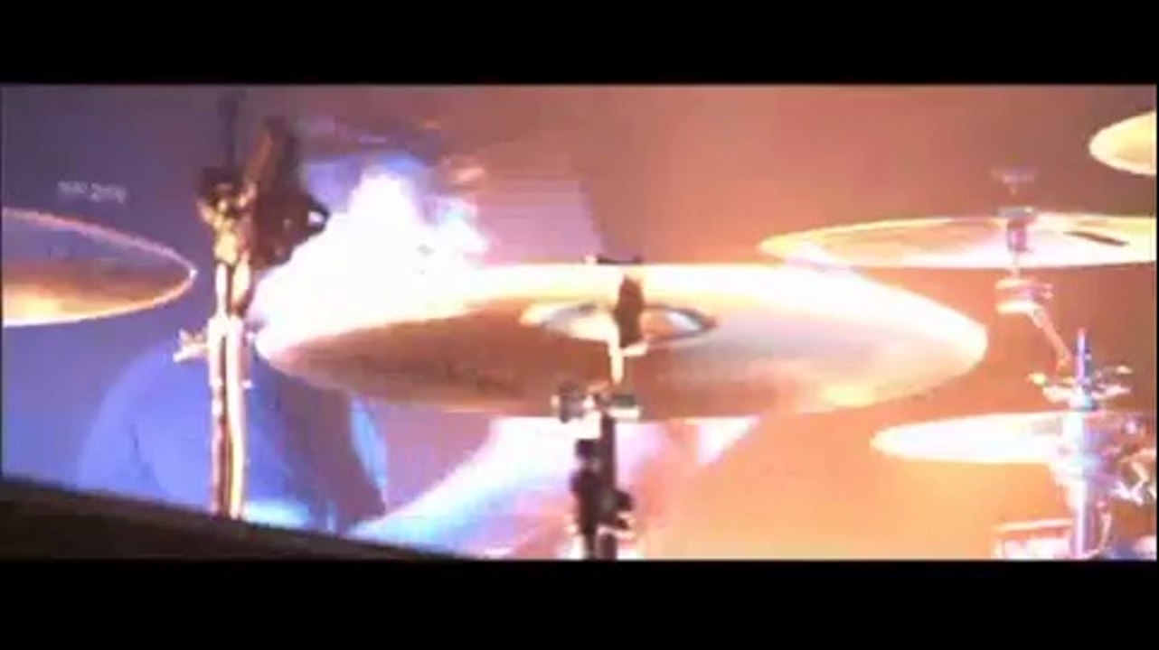 Angels and Airwaves - Distraction (Live)