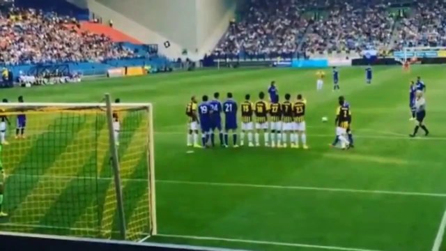 Cesc Fabregas scores first Chelsea goal with free-kick