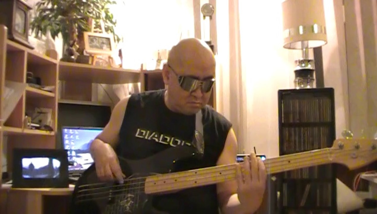 Boogie Wonderland Earth Wind & Fire bass cover Bob Roha