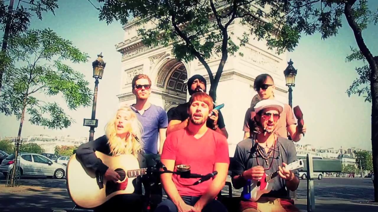 Les Champs-Élysées - Walk off the Earth