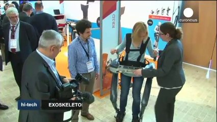 Fransız robot bilim şirketi RB3D Hercule isimli bir yürüyen robot aparatı geliştirdi.