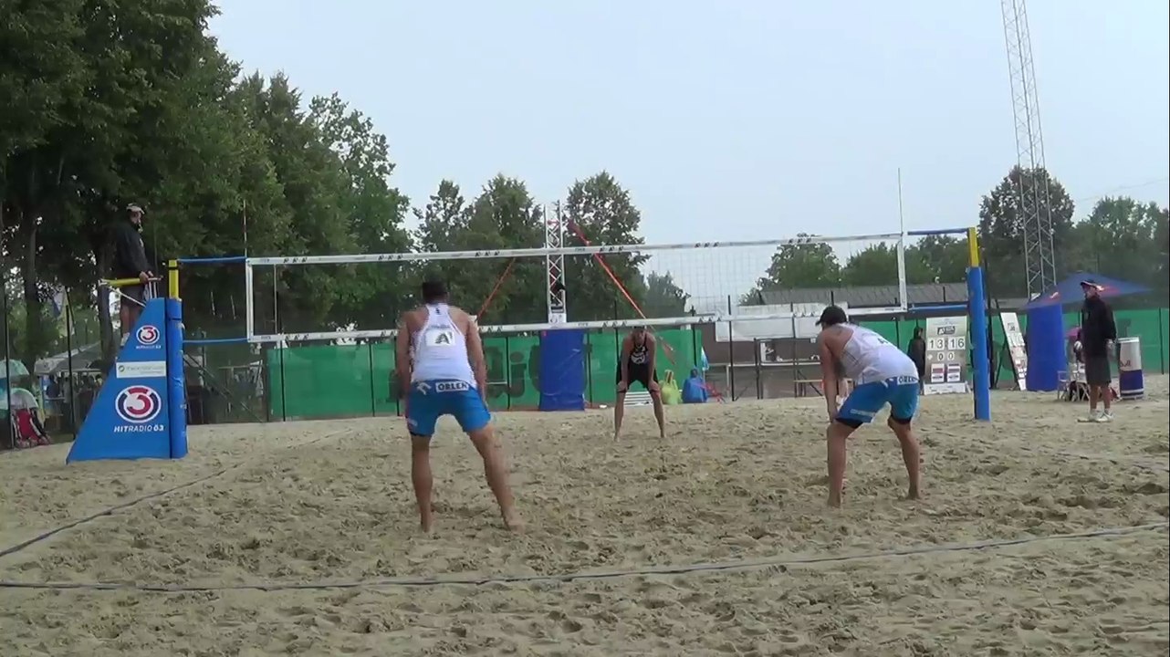 POL vc NED 1e set Kadziola-Szalankiewicz vs Brouwer-Meeuwsen 0-2 (15-21, 15-21)