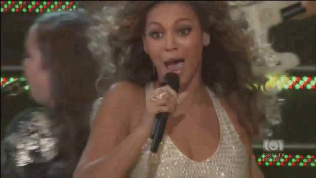 Beyoncé - Deja Vú (Live from Japan)