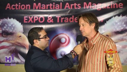 Hercules Kevin Sorbo speaks with Louis Velazquez