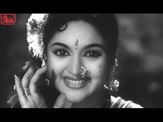 Baagad Bam Bam Bam Baaje Damaru | Lata Mangeshkar | HD