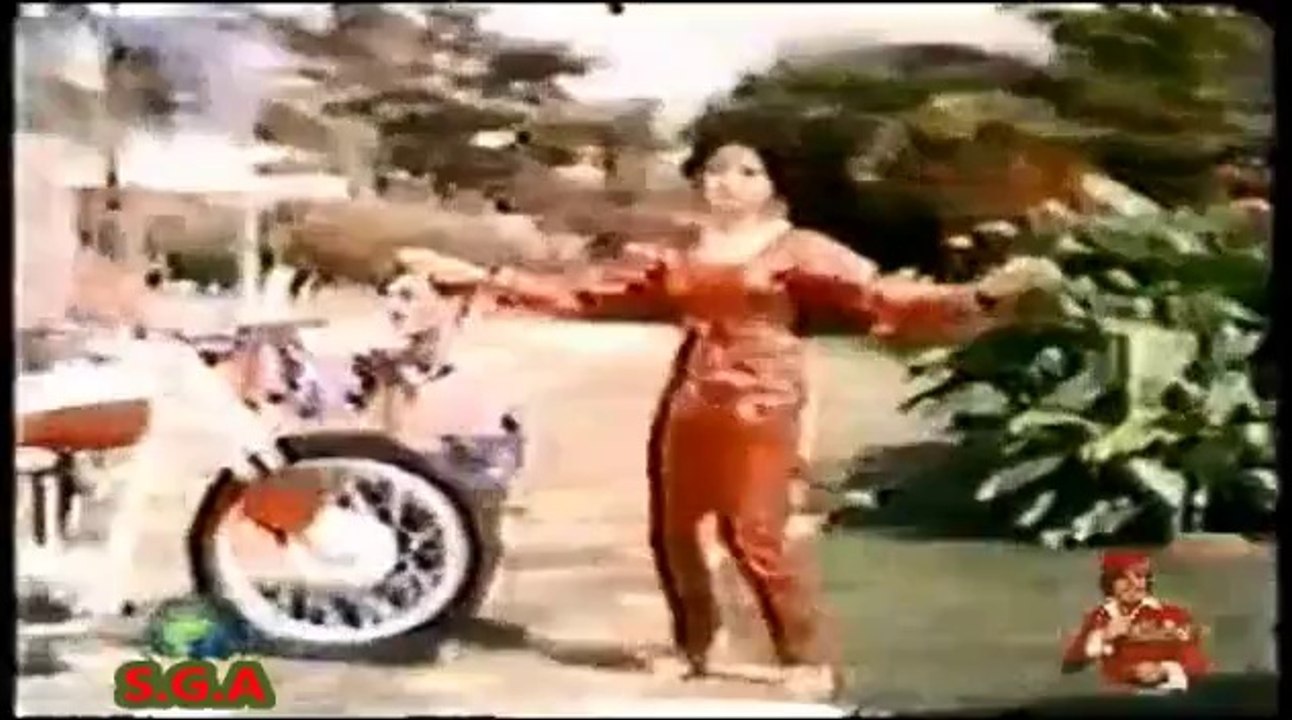 Ye ada ye naaz ye andaz aapka~ Naseema Khan, Kamal, Aasia and Lehri ~ Singer: Ahmed Rushdi and Mala~ Film:  Road To Swat 1970 ~ Pakistani Urdu Hindi Songs