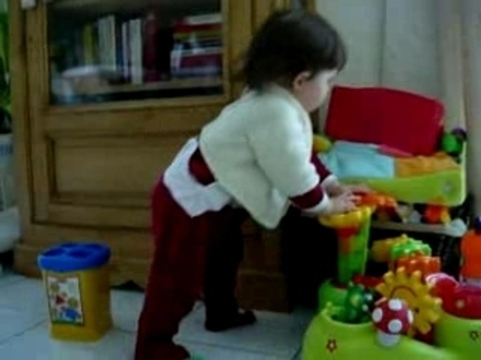 Clementine déménage ses jouets