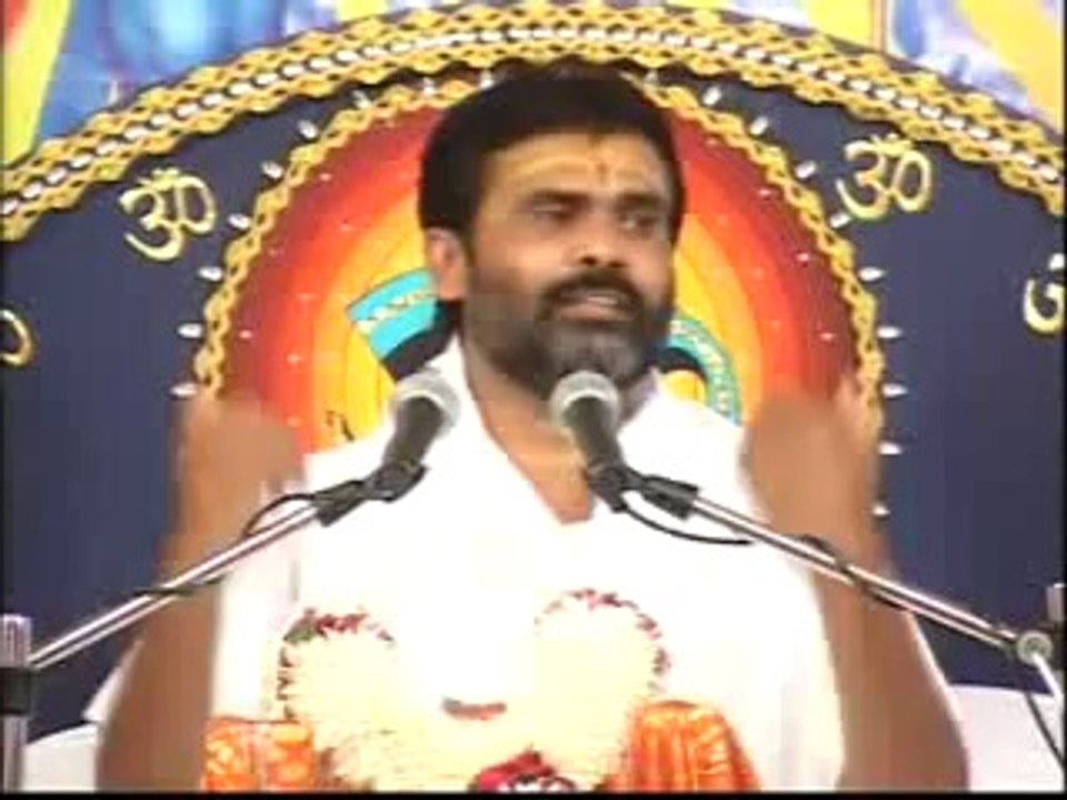 Shiv Katha Giri Bapu at Bardoli in Gujarati Part 18