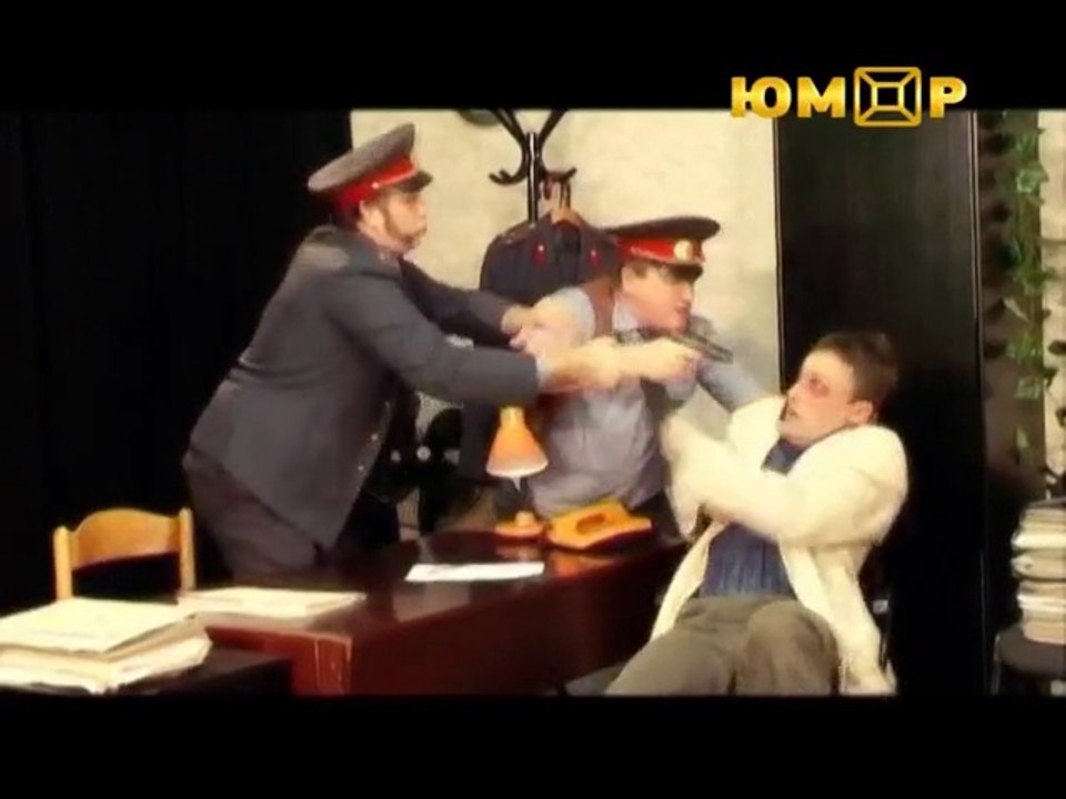 staroetv.su Банка комиксов. Премьер-парад (БТ, 2004)