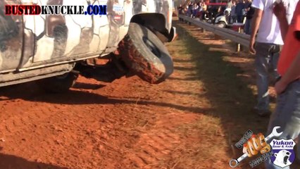 REDNECK TRUCK JUMP FAIL - Truck