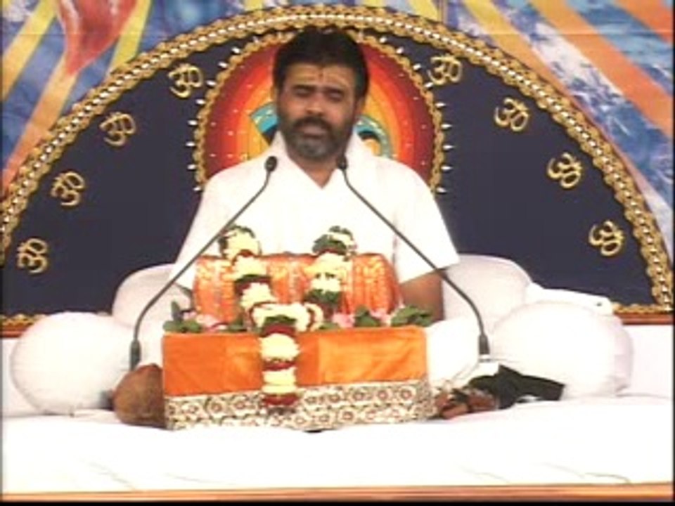 Shiv Katha Giri Bapu at Bardoli in Gujarati Part 33