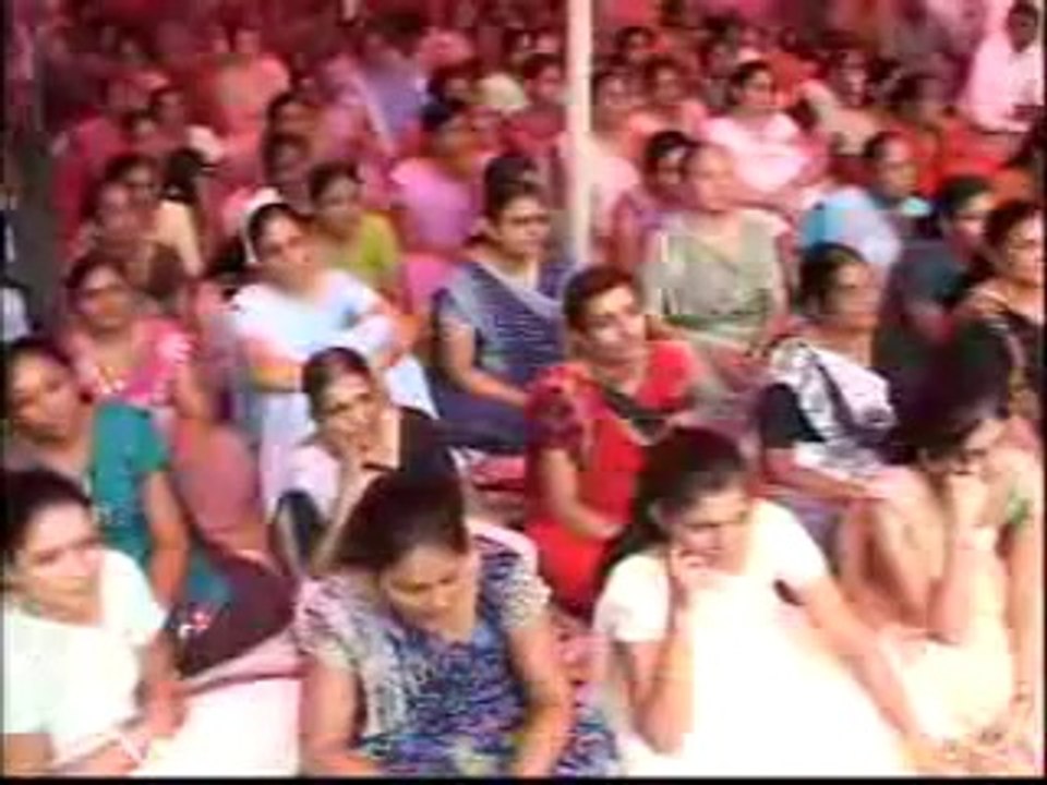 Shiv Katha Giri Bapu at Bardoli in Gujarati Part 34