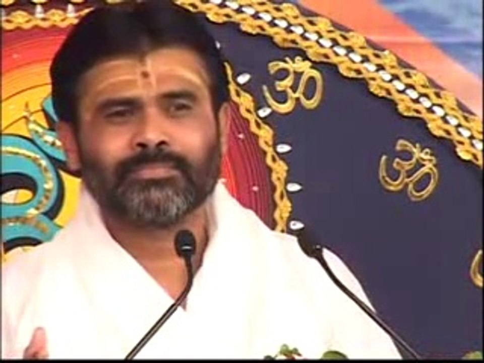 Shiv Katha Giri Bapu at Bardoli in Gujarati Part 36