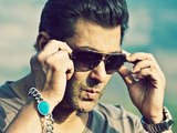 Salman Khan Insulted By Photographers