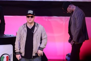 Fragili: Arisa e Club Dogo danno i numeri