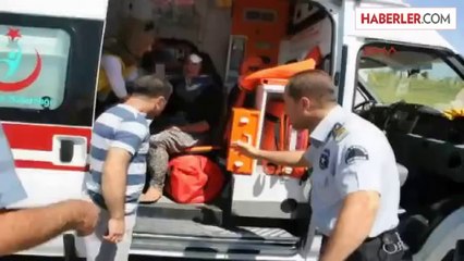 Besni'de Otomobil Devrildi: 6 Yaralı