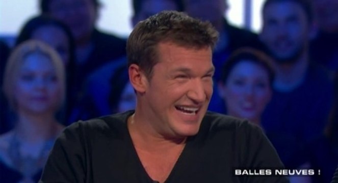 Le fou rire interminable de Benjamin Castaldi - ZAPPING PEOPLE BEST OF DU 12/08/2014