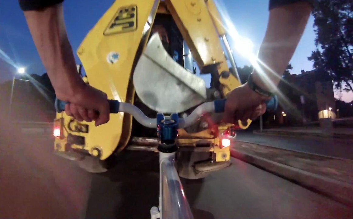 GoPro presents Fixie Bike Fail - Fixed Gear