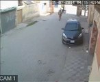 CCTV Footage of Man Stealing Car's Mirror