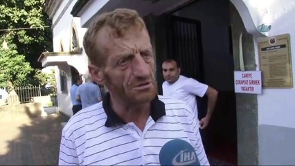 Aynı camide önce hırsızlık sonra dua