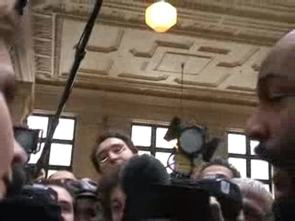 Dieudonné s'invite au proces de Charlie