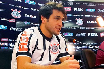 Lodeiro é apresentado e acredita em grande passo na carreira