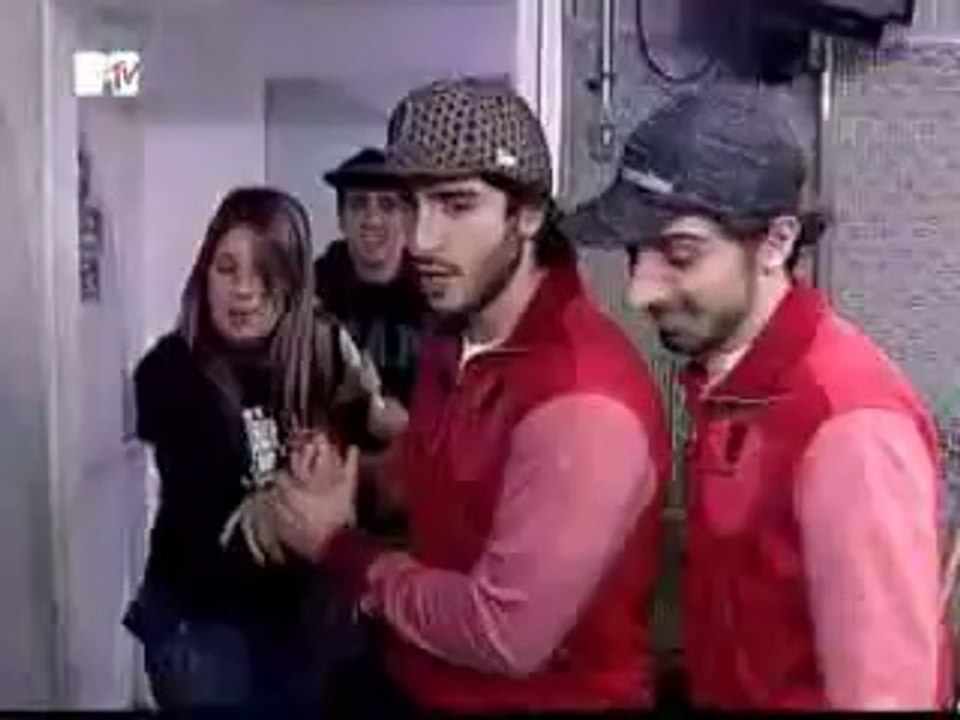 Marcelo Adnet e Dani Calabresa no Descarga MTV