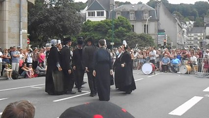 Le CORNOUAILLE 2014 - Prestation B3K aux remparts (suite)