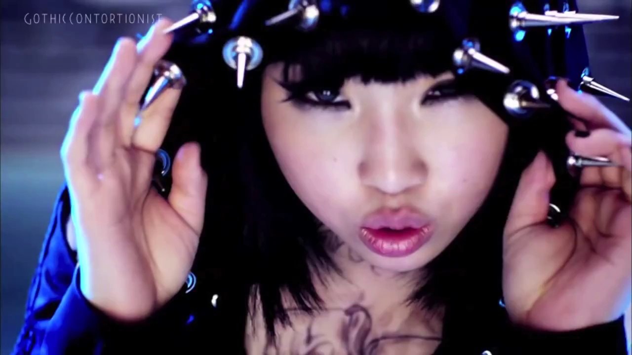 2NE1 Crushin' The Best