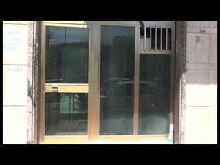 Torre del Greco (NA) - Spuntano dalle fogne e rapinano un orafo (01.08.14)