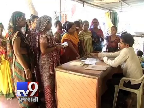 People unhappy with 'Biometric Rationing Card System' in Ahmedabad - Tv9 Gujarati
