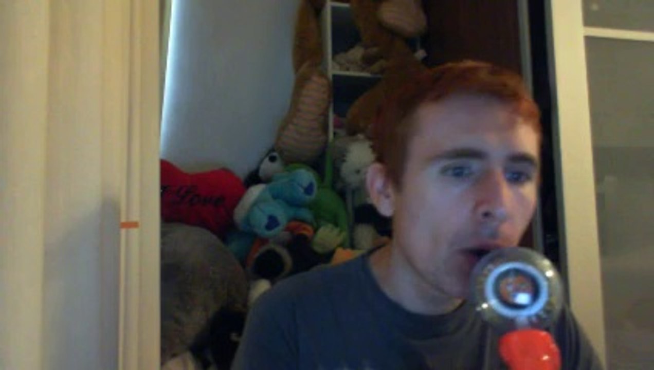 Wiwi égratigne "le roi des ombres" de M (Matthieu Chédid)