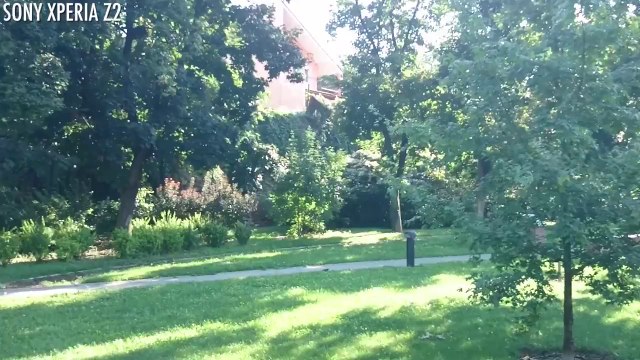 Samsung Galaxy K Zoom vs Sony Xperia Z2 camera comparison