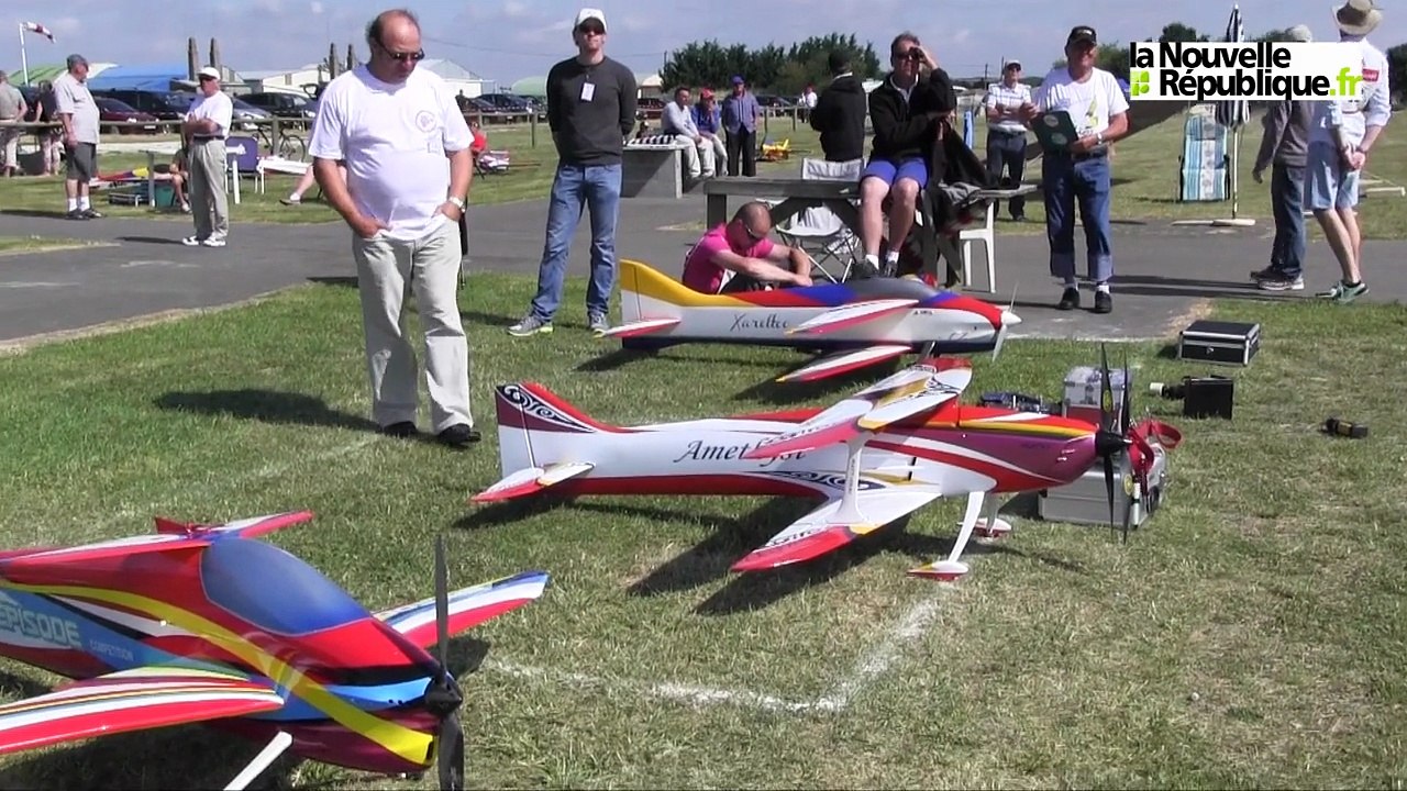 VIDEO. Aéromodélisme : les coulisses de la voltige au Breuil (41)