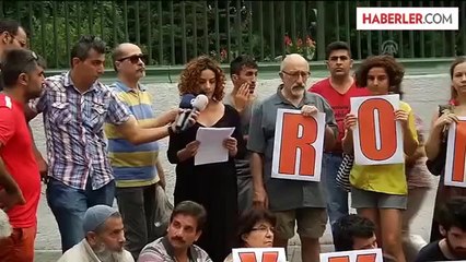 Beyoğlu'nda "Roman soykırımı" kurbanlarını anma etkinliği -