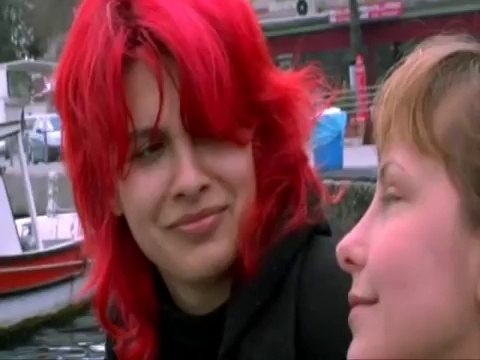 İki Genç Kız ( Vildan Atasever, Feride Çetin )