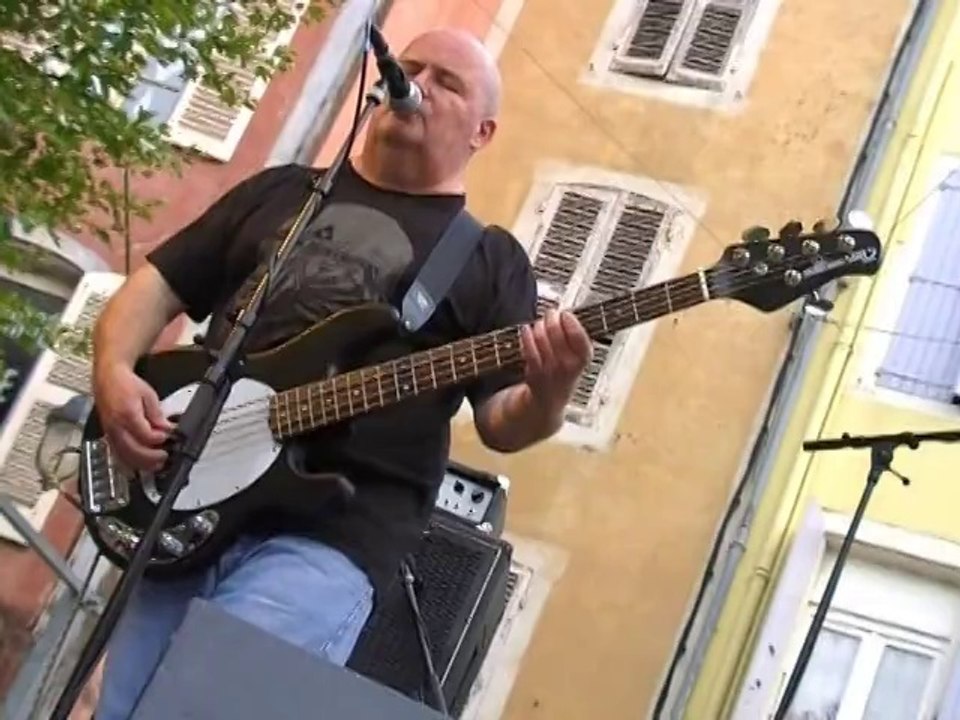 L'ENTREPRISE "Le gris du ciel"