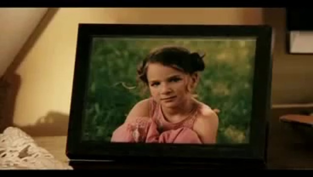 9:06 OFFICAL TRAILER