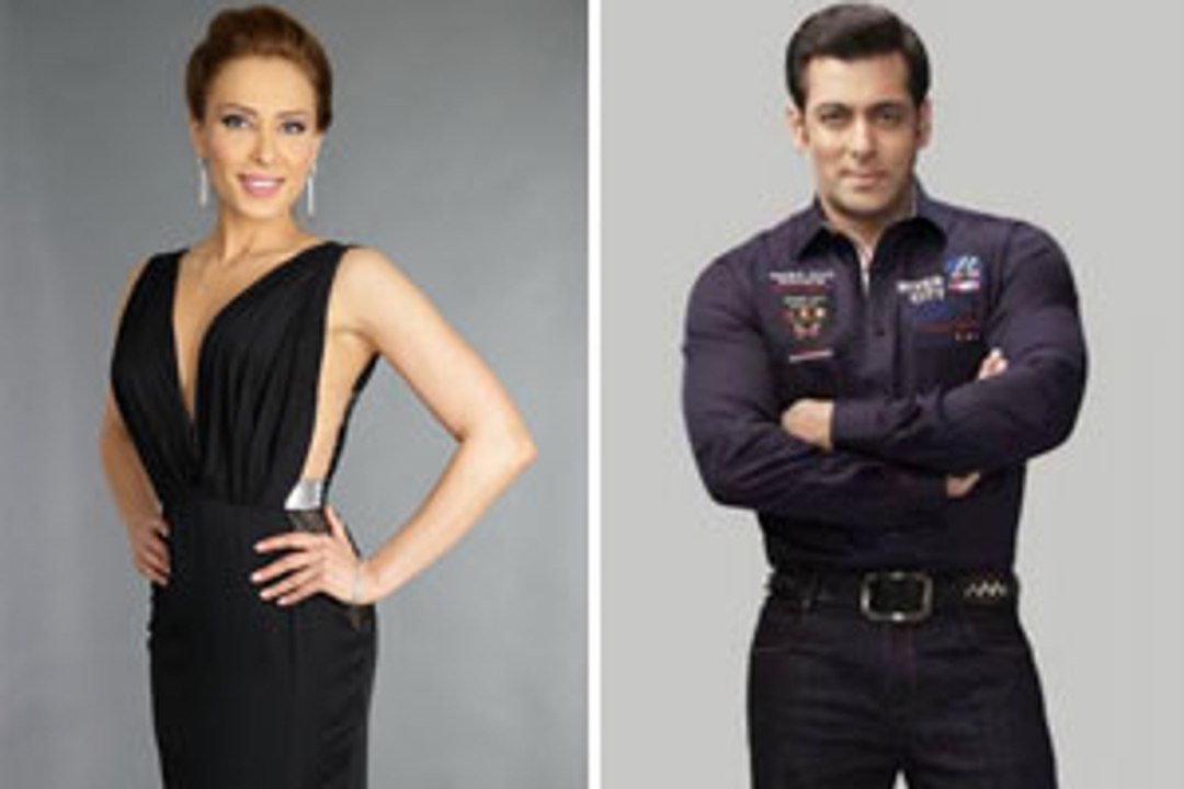 Iulia played hostess at Salman's party