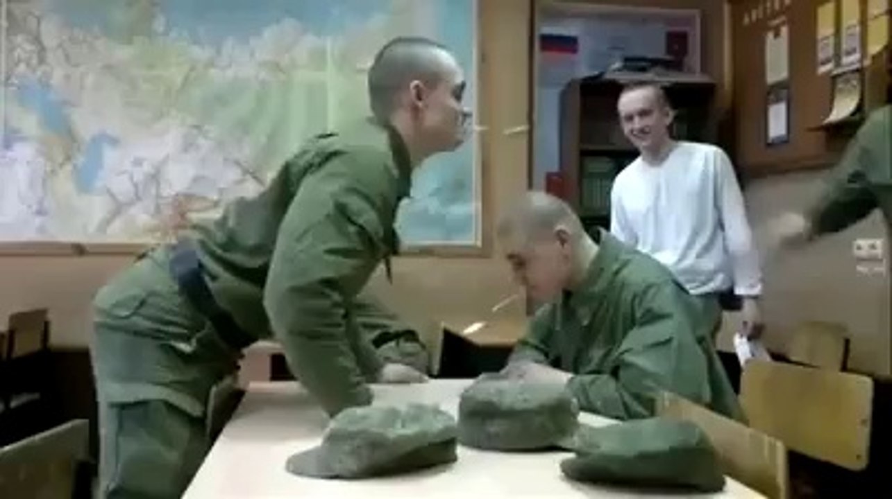 spoon fighting (funny video) video Dailymotion