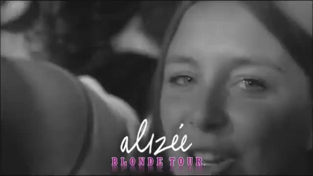 Alizée blonde tour 2014