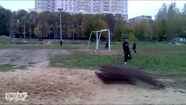 Les plus gros FAILS d’août 2014 - Sport, crash, gars débiles...