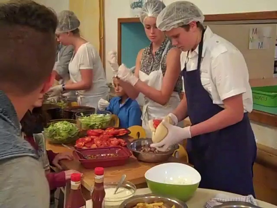 Bouge le Monde c la fête les kids